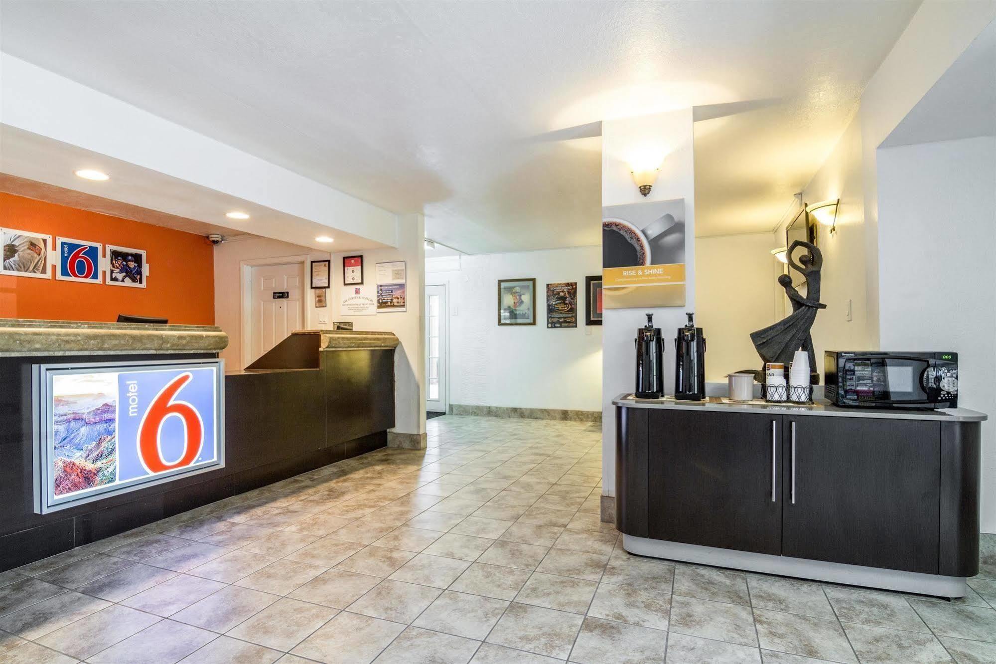 Motel 6 Glendale Az Екстериор снимка